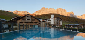 Dolomiti Wellness Hotel FANES